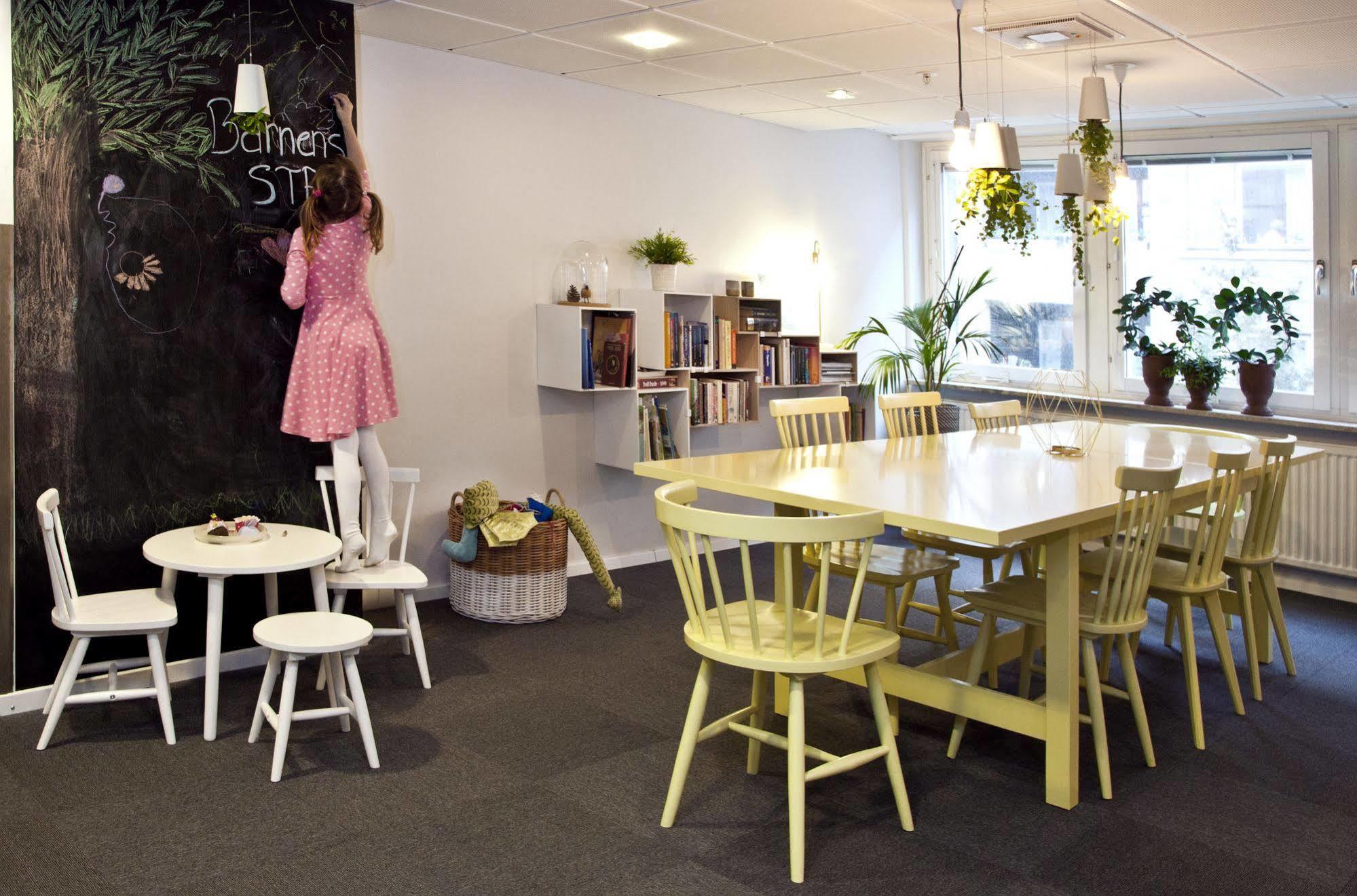 Stf Malmoe City Hostel & Hotel ภายนอก รูปภาพ